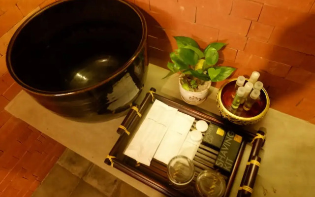 1004 Boutique Hotel