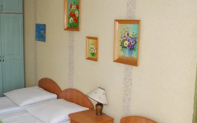 Willa Żółta Róża