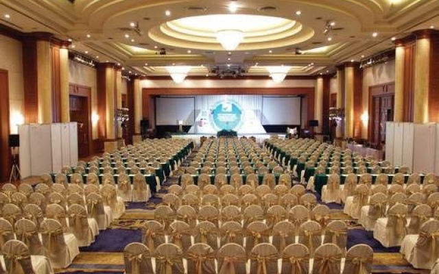 The Grand Ayudhaya Hotel