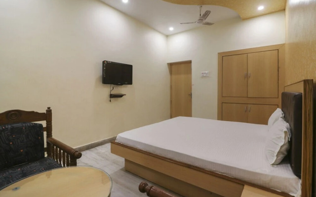 Motel J K by OYO Rooms