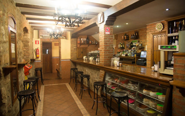 Hostal Hueso