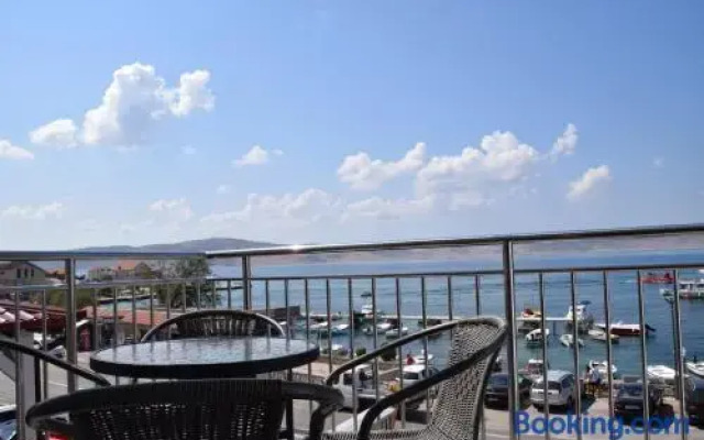 Apartments Tota