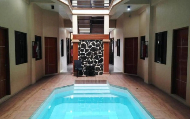 Hidden Pearl Hotel - Janus Luxury Suites