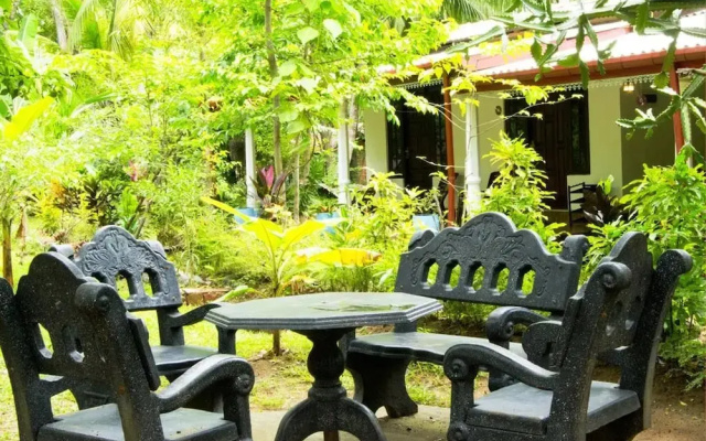 Senura Homestay