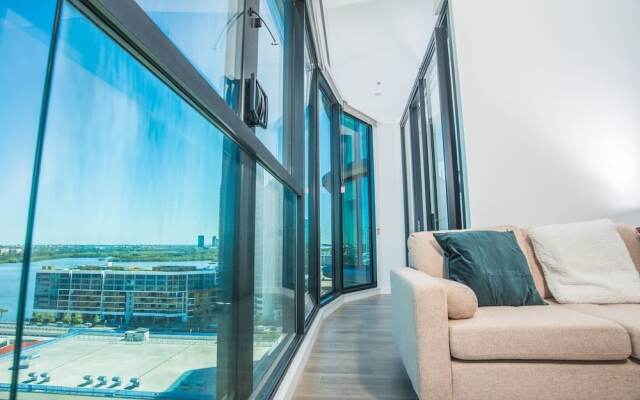 Stunning Waterview Stylish Waterfront Apt In Wwp