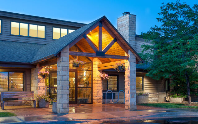 AmericInn Hotel & Suites Mankato — Conference Center