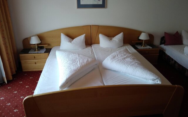 Pension Weirather