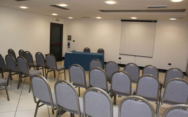 Ariha Hotel