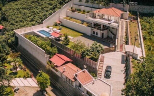 Ak Nature Suites Villa