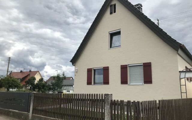 Holiday home with sauna and garden lounge