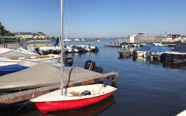 Beach House Giethoorn