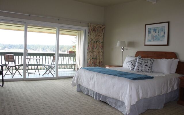 Lopez Islander Resort