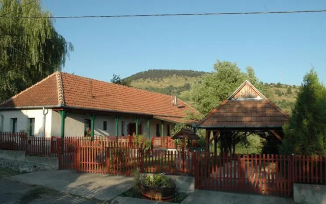Guesthouse to the Jolly Zwingli
