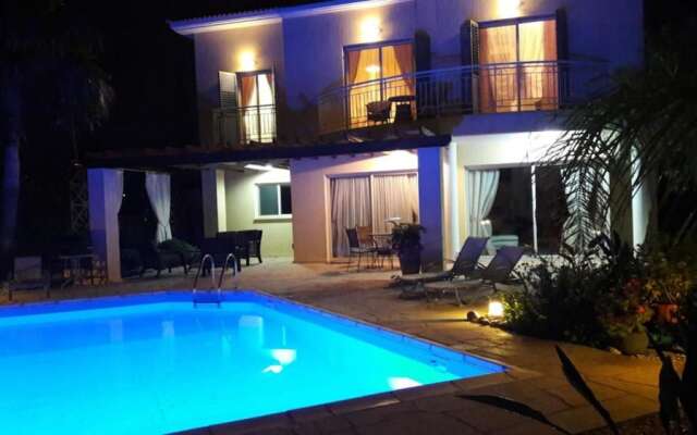 Latchi Aria Villa in Latchi