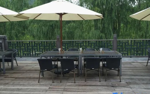 Gubei Water Town  Imperial Springs Hotel – Outside – Beijing