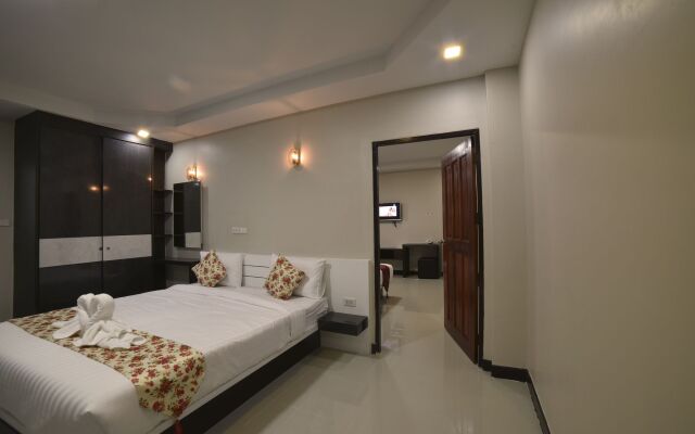 Gold Airport Suites