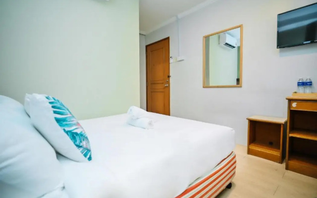Swing & Pillows Hotel