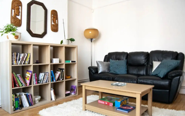 Vibrant 3 Bedroom House in Holloway