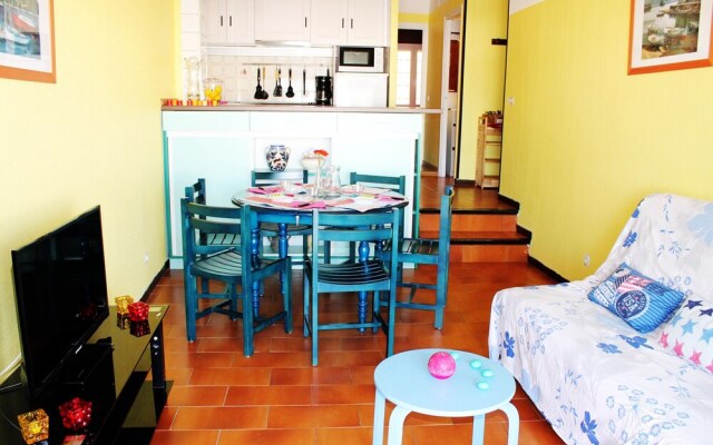 253-apartamento con Piscinas Comunitarias