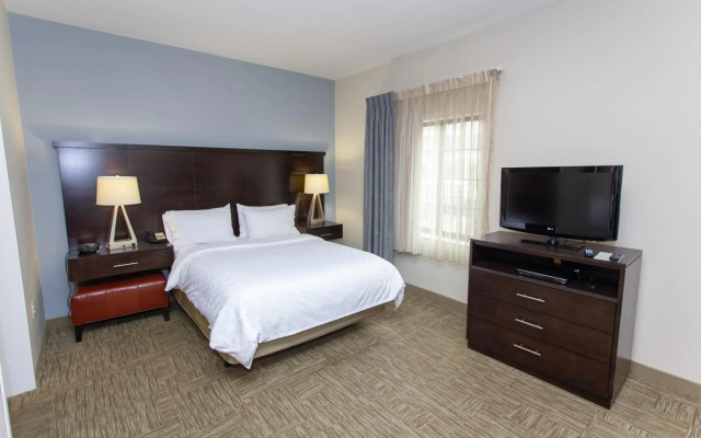 Staybridge Suites Bowling Green by IHG