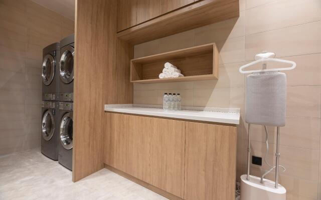 Hanting Hotel Nanjing Middle Longpan Road Jiuhuashan Metro Station