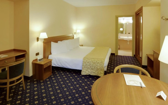 Hotel Ovest