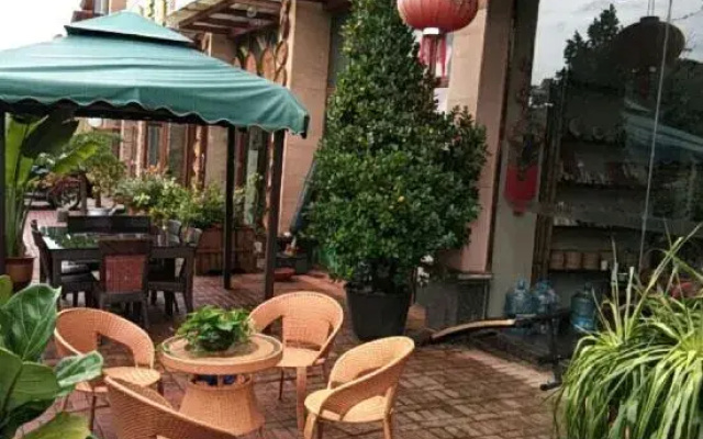 Jinghong Shangpin Hotel