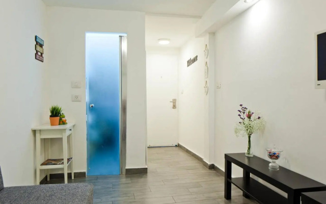 Stunning Studio By The Beach With Free Parking