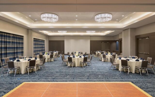 Embassy Suites by Hilton The Woodlands at Hughes Landing