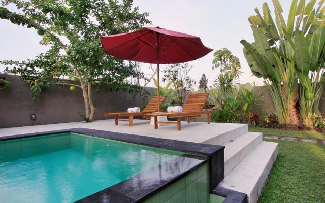Nang Ade Villa by Pramana Villas