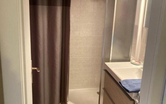 Vaste appartement douillet au cœur de la ville du cristal