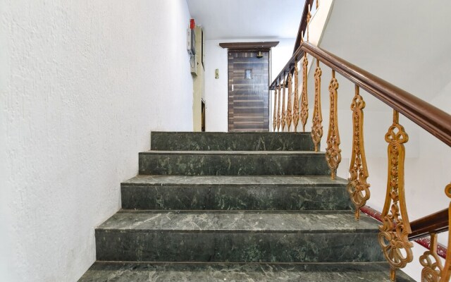 Fabhotel Crystal Inn Ii