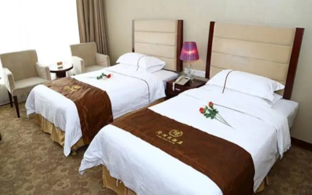 Long Zhou Grand Hotel