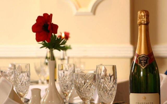 The Waverley Hotel