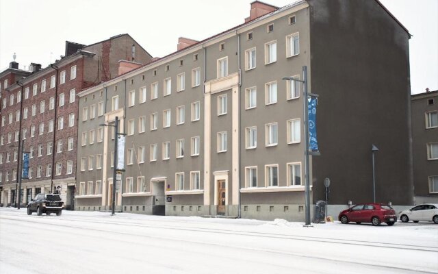 2ndhomes Tampere "Hatanpää" Apartment - Newly Renovated Downtown Apt in a Historic Building