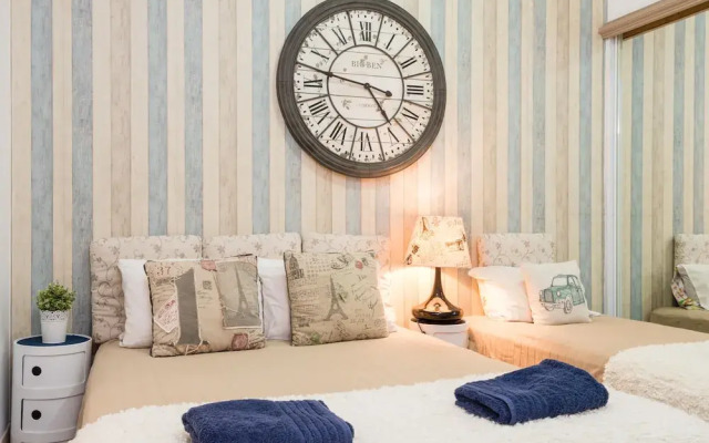 The Clock House Beachfront