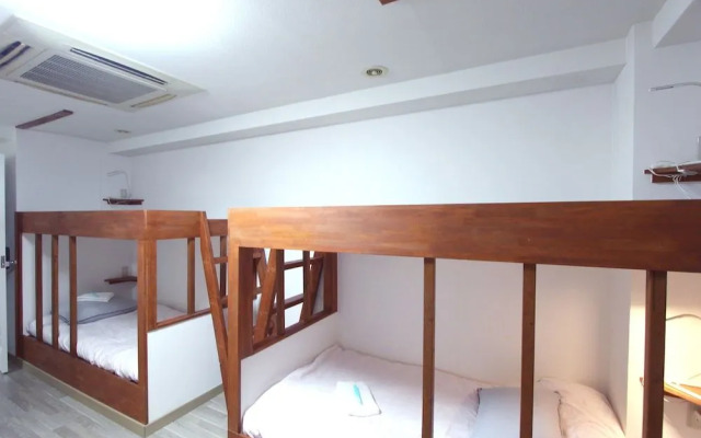 i Osaka House
