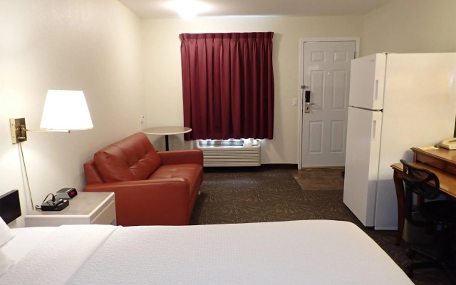 Days Inn by Wyndham Taber