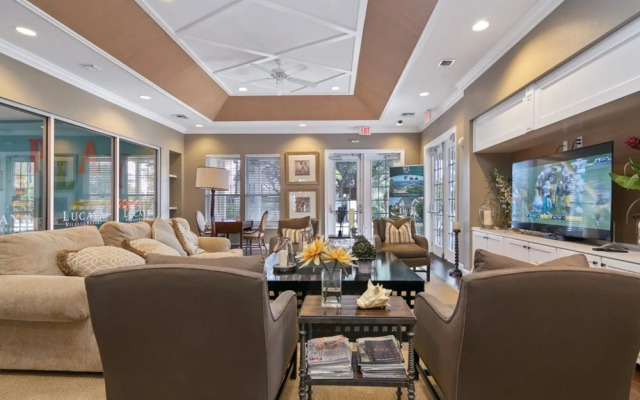 Lucaya Village 3040 Bld 13-102