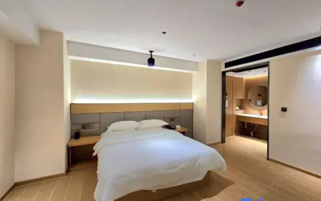Shuaifeng Hotel