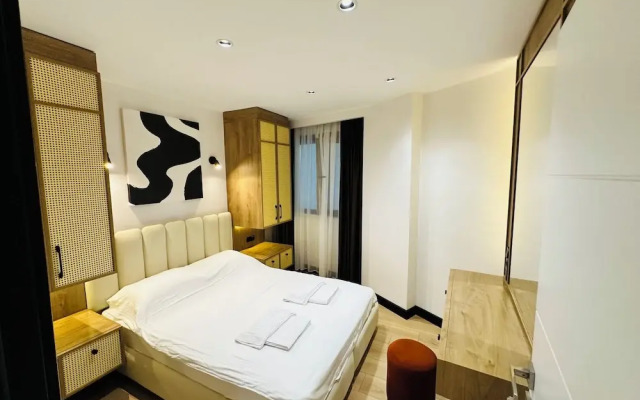 Rose Point Residence