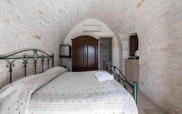 Trulli Contento Rooms E Apartments