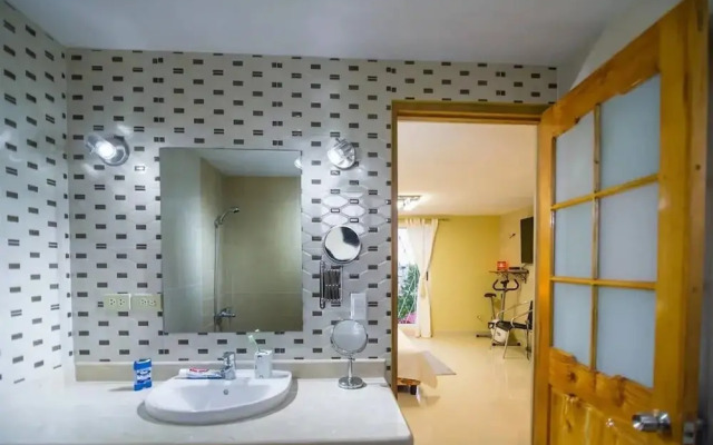 Villa Don Teto 8 Rooms: Luxury & Great Havana View