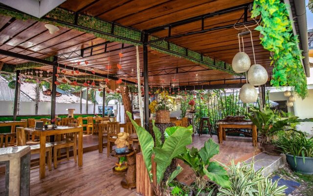 Pescadores Seaview Suites Moalboal