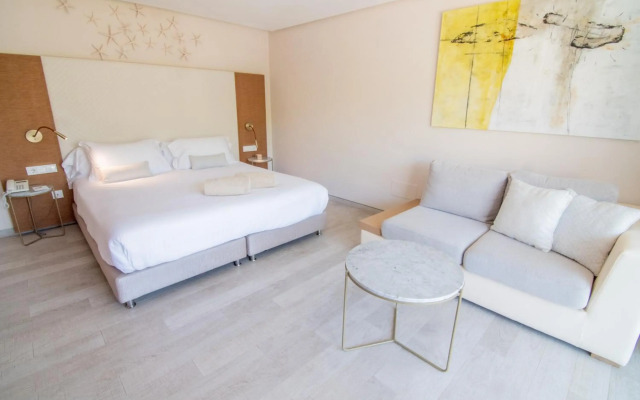 Melbeach Hotel & Spa - Adults Only
