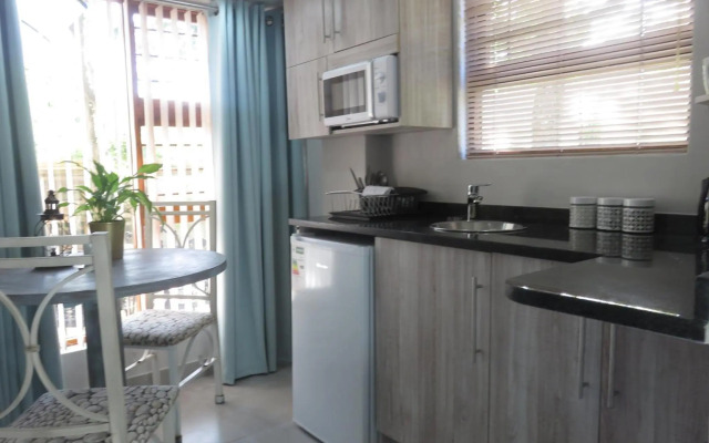 Cul de Sac - Accommodation