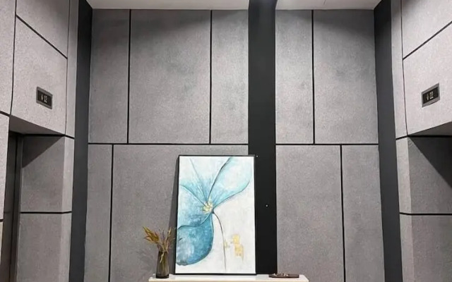 Rooftop Pool Jalan Landmark Apartments