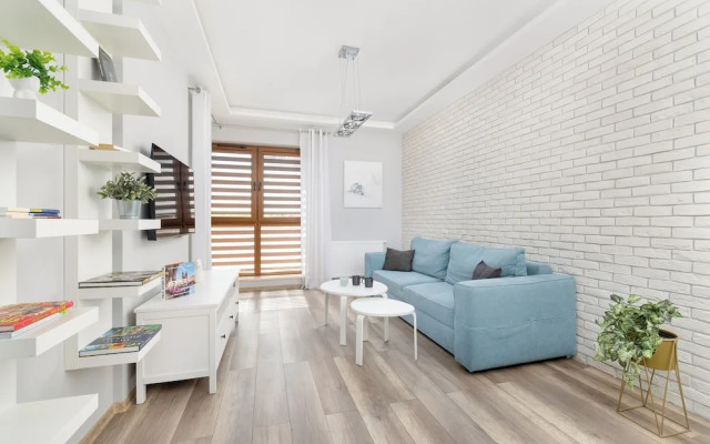 Cracow Apartment With Terrace by Renters