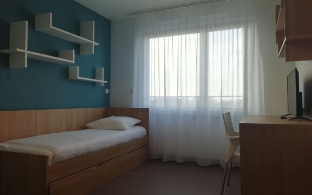 Nemea Appart Hotel Elypseo Strasbourg Port