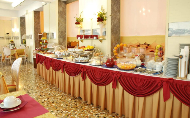 Hotel Riviera